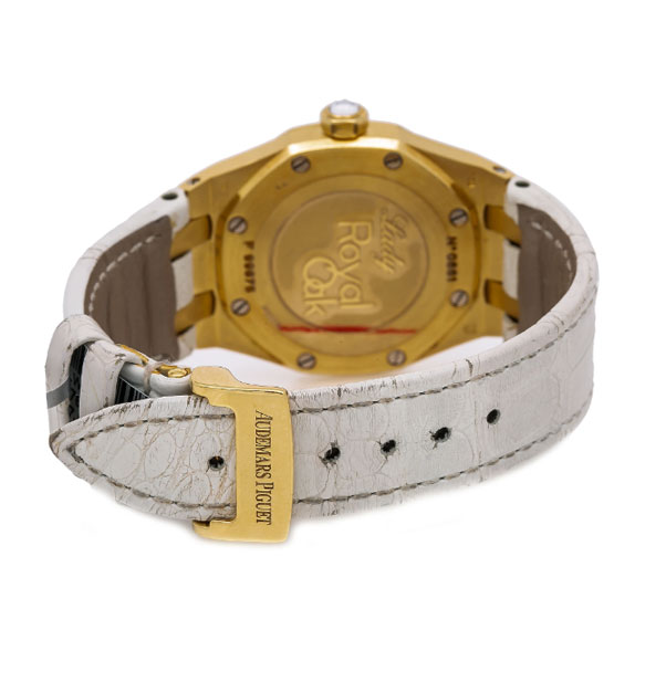 Audemars-Piguet-Royal-Oak-Lady-67601BA.ZZ.D012CR.03-33MM-White-FACTORY-Mother-of-Pearl-Dial-With-Leather-Bracelet4