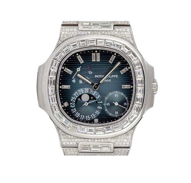Patek-Philippe-Nautilus-5712G-With-Custom-Diamond-Set2